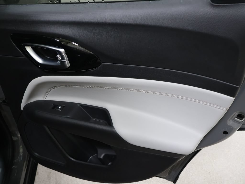 New 2026 Jeep Compass Limited AWD/4WD image 16