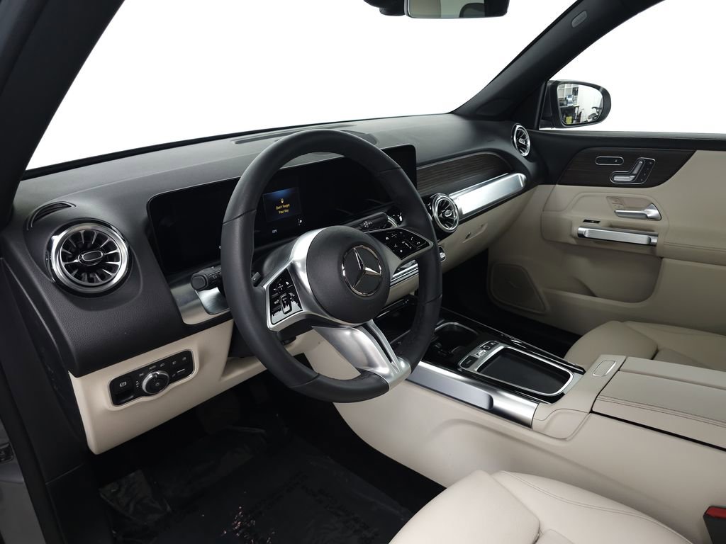 Certified 2026 Mercedes-Benz GLB 250 4MATIC image 8