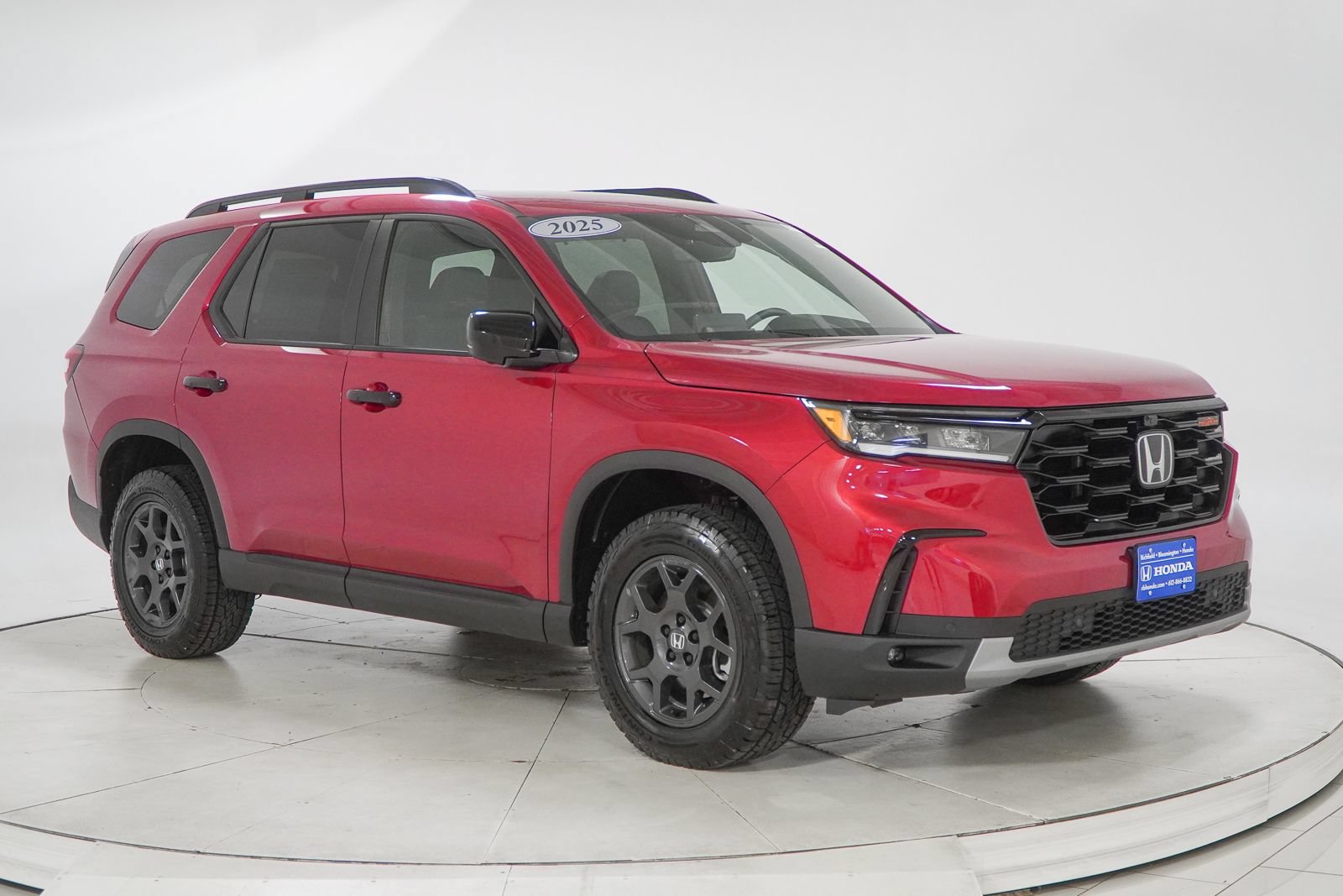 Certified 2025 Honda Pilot TrailSport image 16