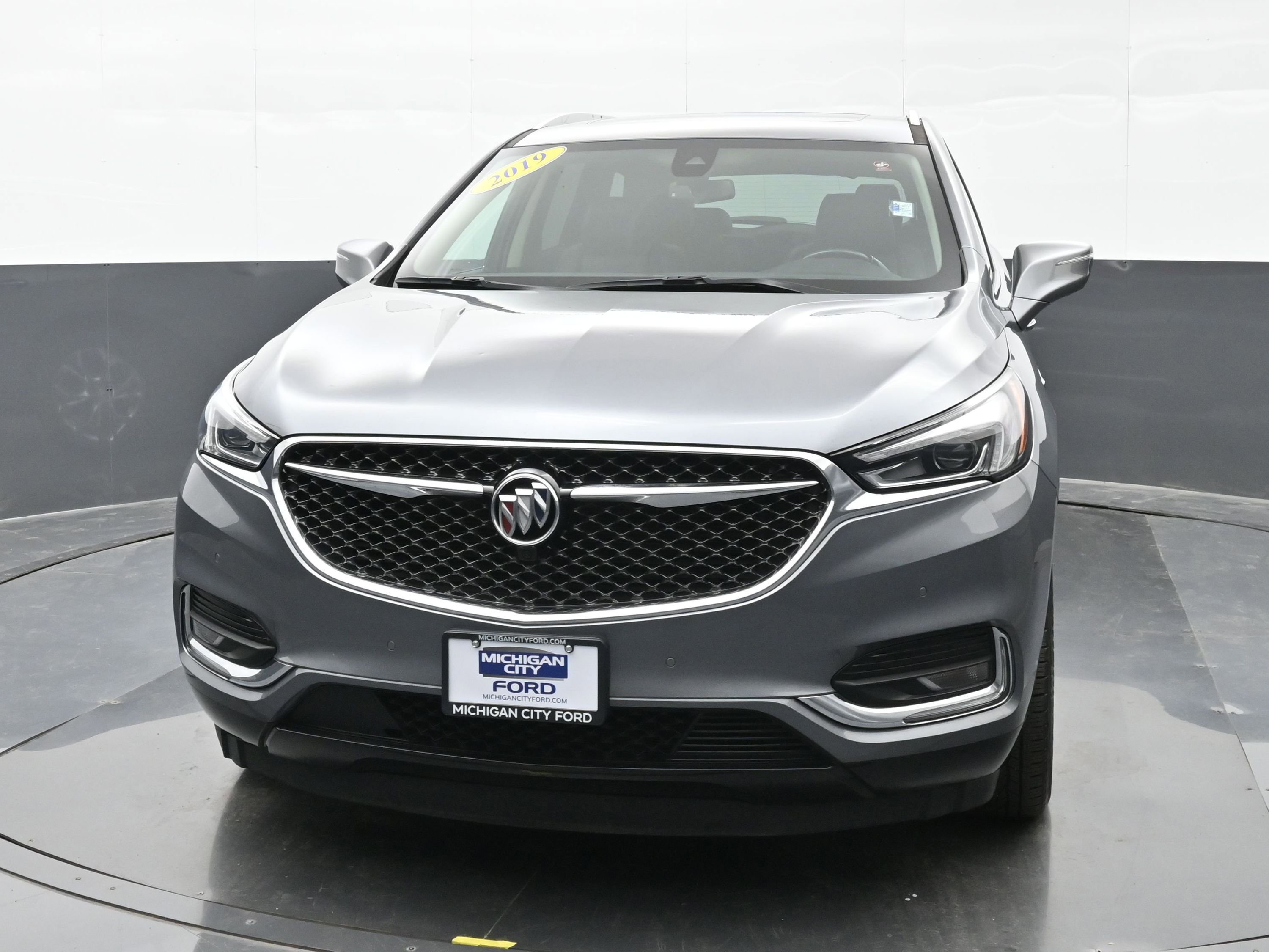 Used 2019 Buick Enclave Avenir w/ Avenir Technology Package image 3