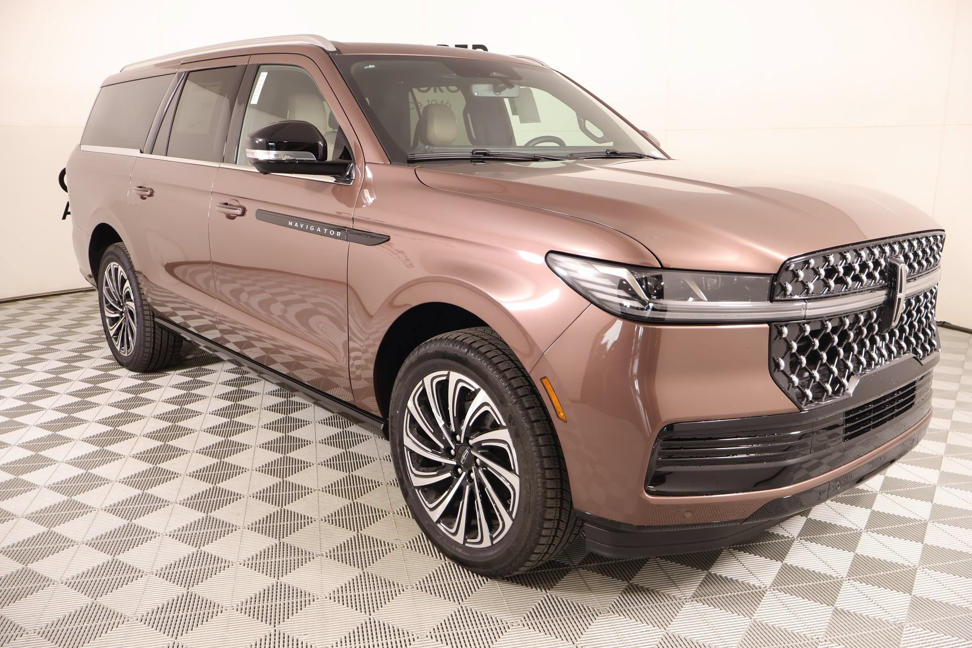 New 2027 Lincoln Navigator L Black Label AWD/4WD image 1