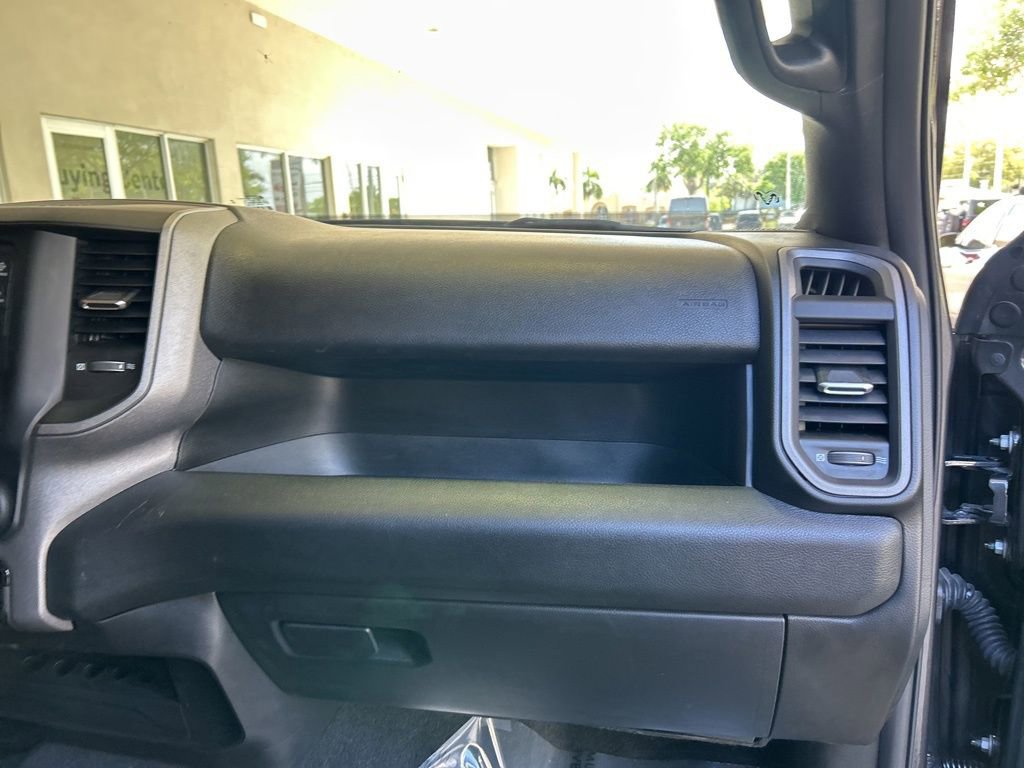 Used 2024 RAM 3500 Tradesman w/ Chrome Appearance Group image 22