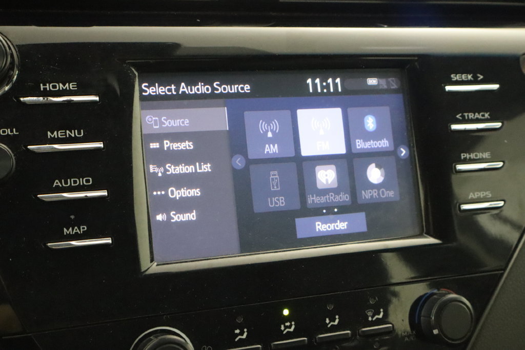Used 2019 Toyota Camry LE FWD image 28
