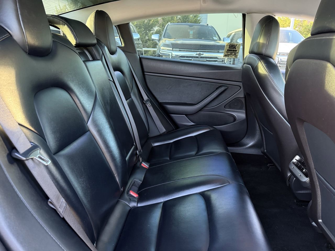 Used 2019 Tesla Model 3 Standard Range image 23