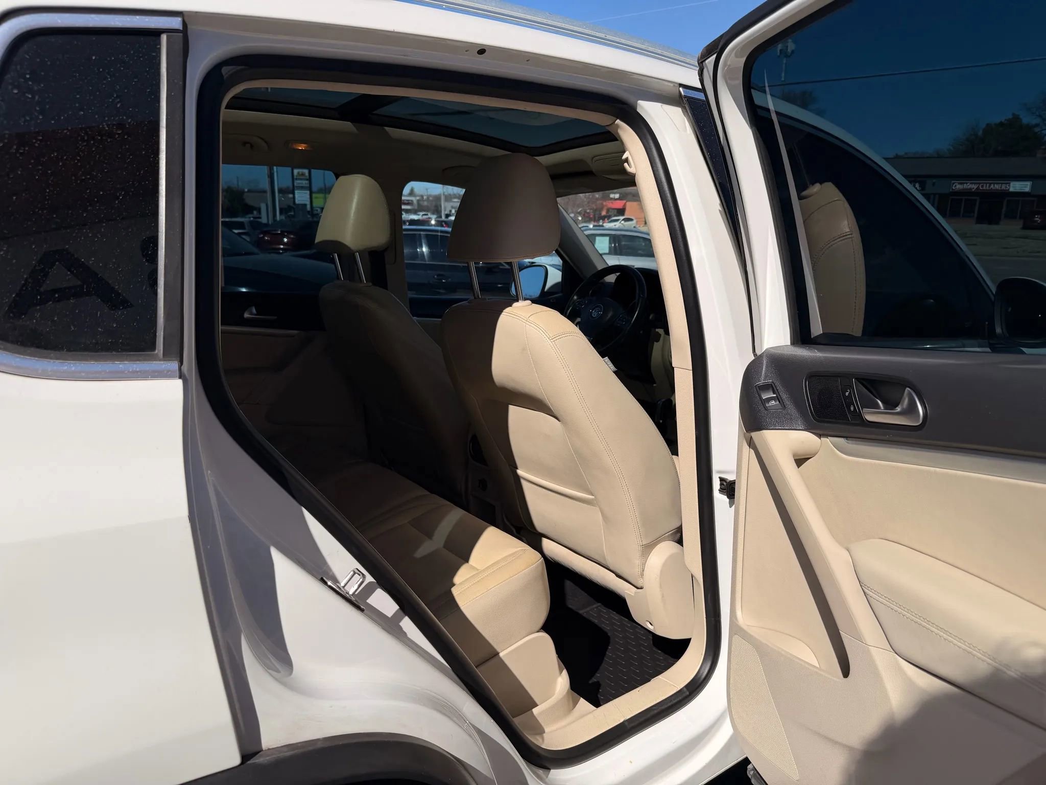 Used 2013 Volkswagen Tiguan S FWD image 25