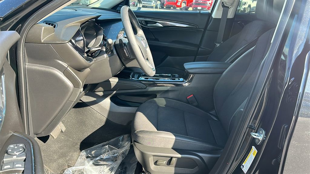 Used 2023 Buick Envision Preferred image 13
