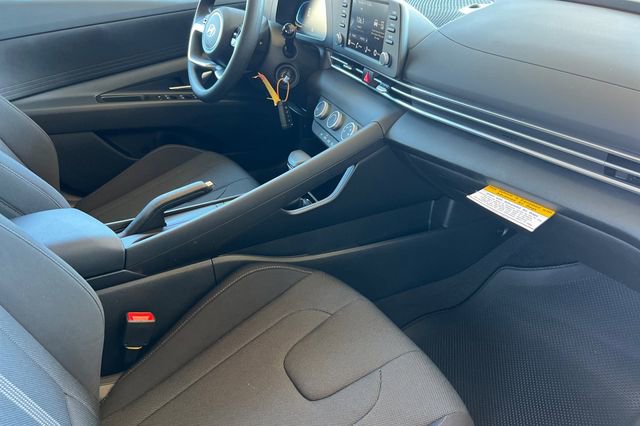 New 2026 Hyundai Elantra SE image 15