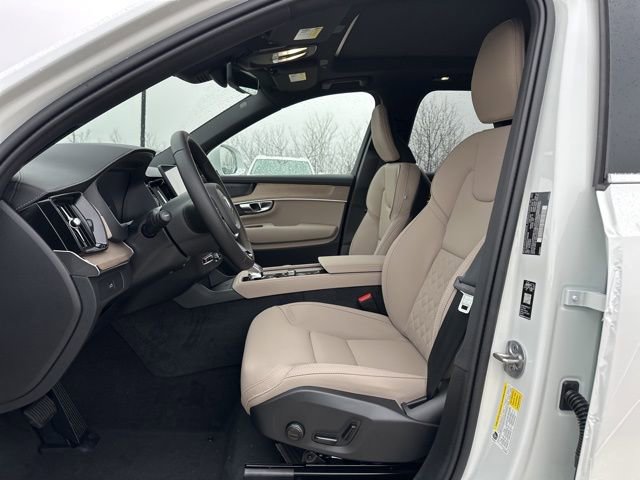 New 2026 Volvo XC90 B6 Plus w/ Protection Package image 13