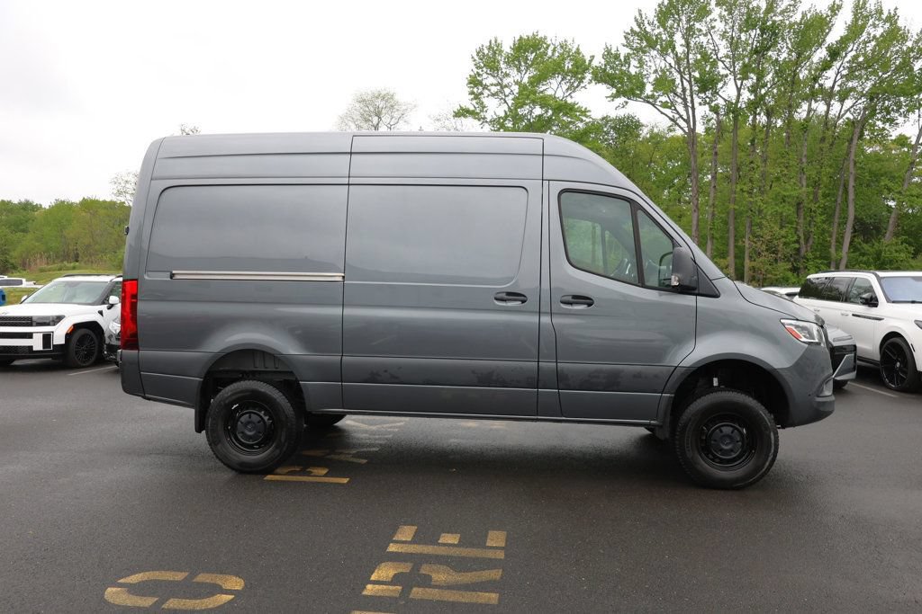 Used 2023 Mercedes-Benz Sprinter 2500 image 6