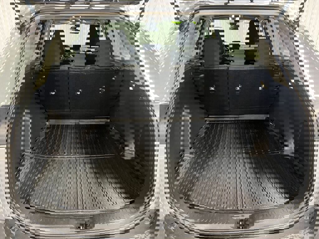 Used 2023 Toyota RAV4 LE image 7