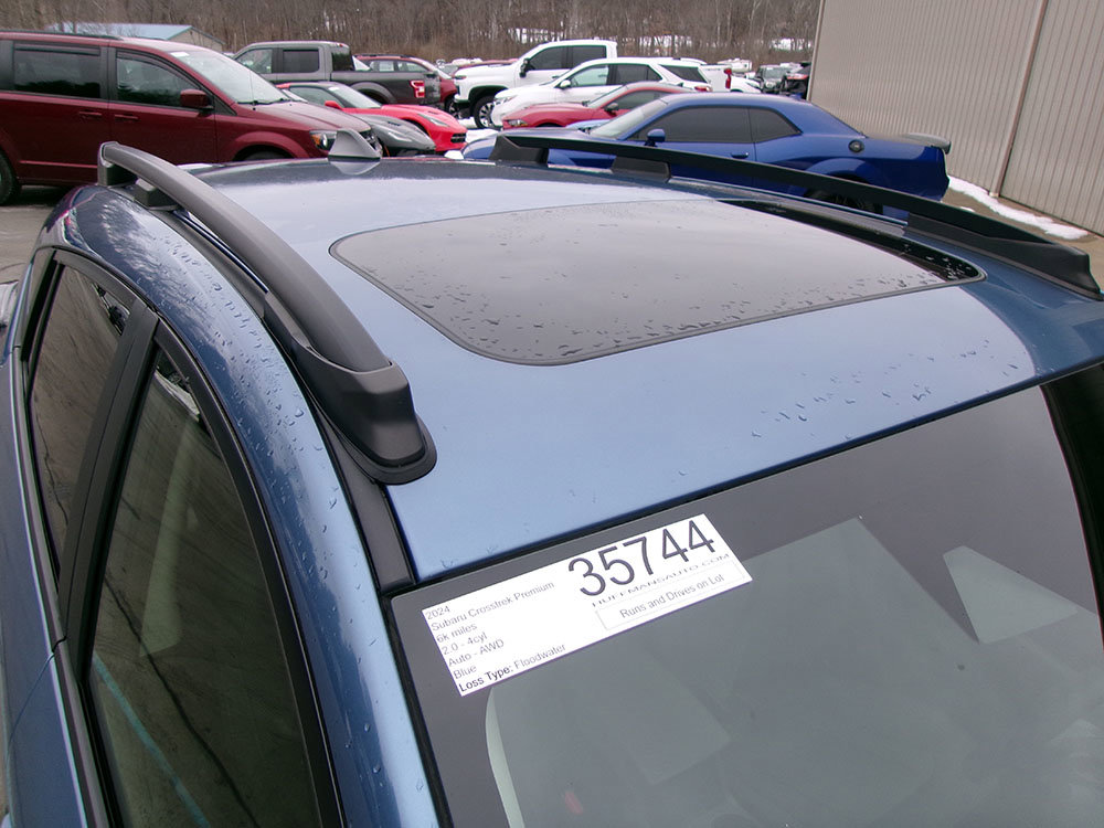 Used 2024 Subaru Crosstrek 2.0i Premium AWD/4WD image 8