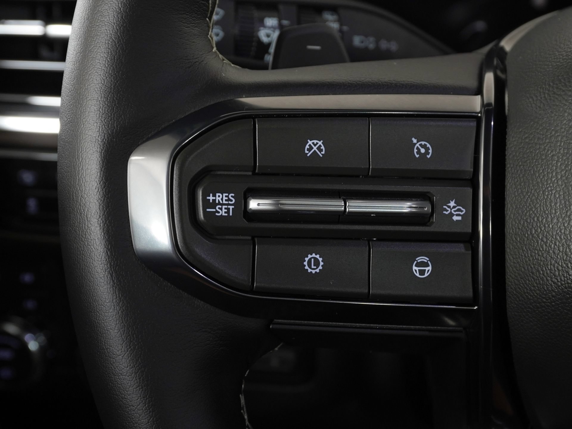 Used 2026 GMC Yukon Denali Ultimate AWD/4WD image 21
