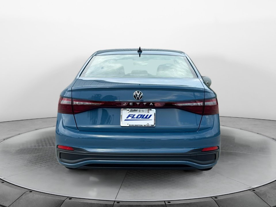 Used 2026 Volkswagen Jetta Sport FWD image 6