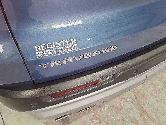 Used 2025 Chevrolet Traverse LT FWD image 13