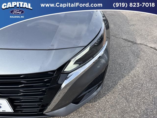 Used 2024 Nissan Altima 2.5 SV FWD image 11