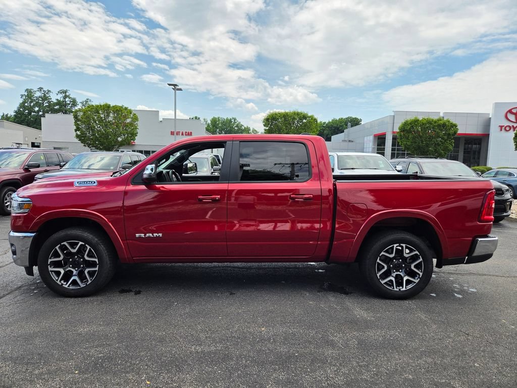 Used 2026 RAM 1500 Laramie AWD/4WD image 7