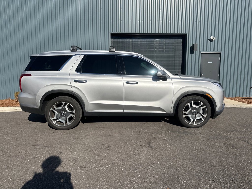 Used 2025 Hyundai Palisade SEL image 2