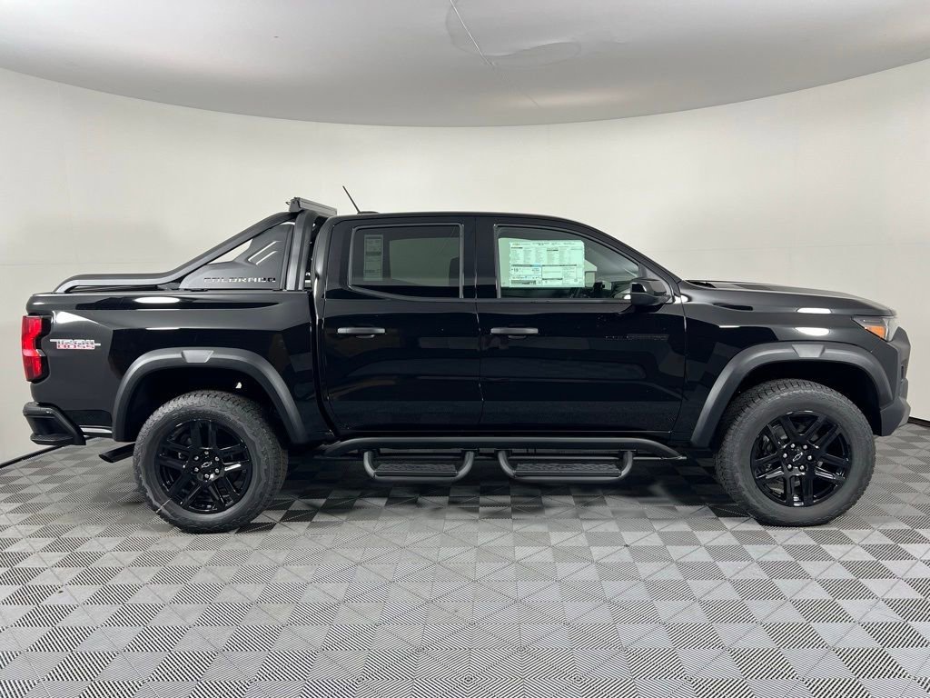 New 2025 Chevrolet Colorado Trail Boss w/ Midnight Edition image 10