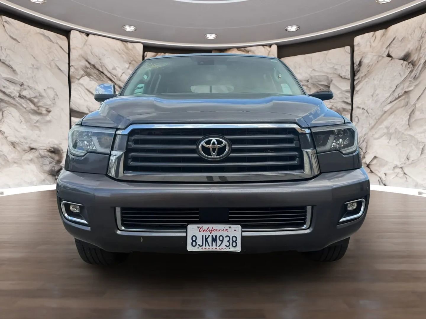 Used 2019 Toyota Sequoia Limited w/ Safety & Convenience Package AWD/4WD image 2