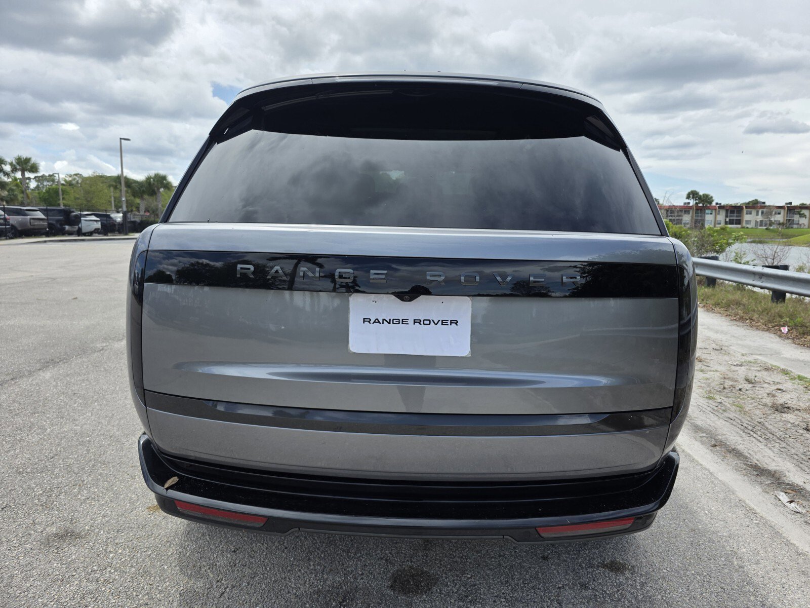 New 2026 Land Rover Range Rover SE image 6