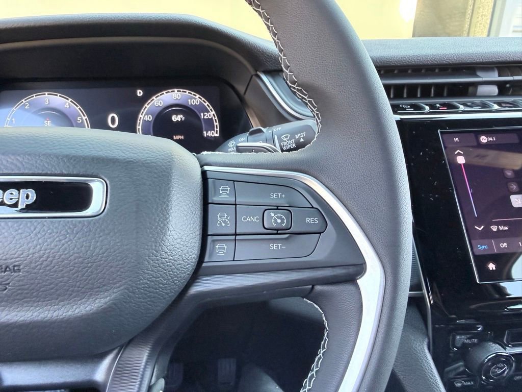 New 2025 Jeep Grand Cherokee Laredo X image 13