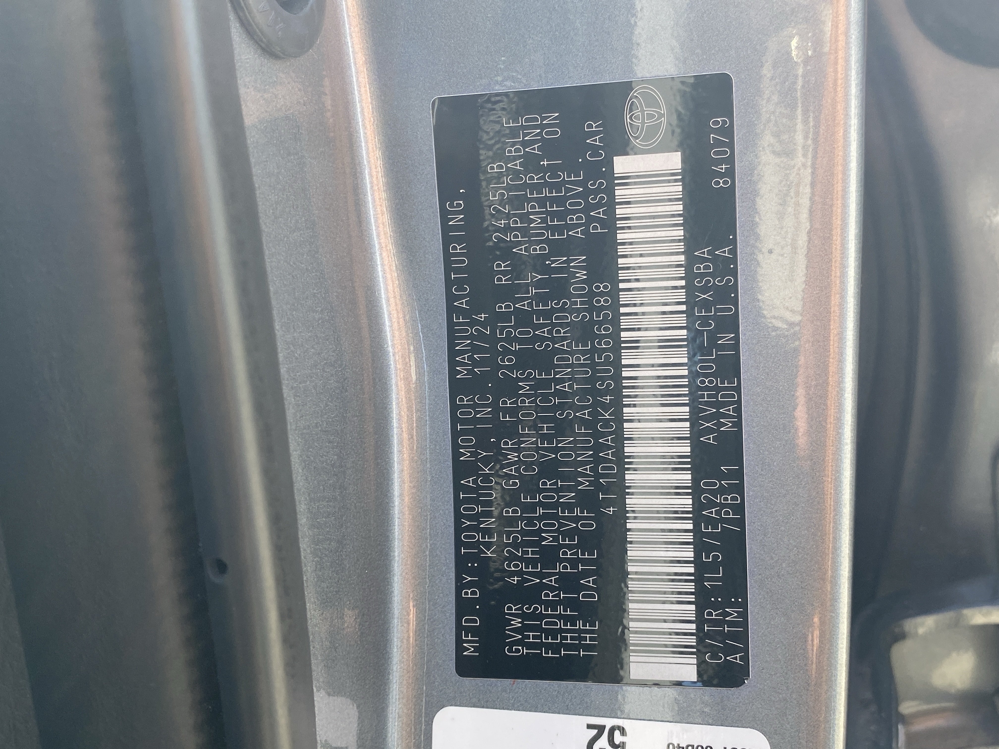 Used 2025 Toyota Camry SE FWD image 29