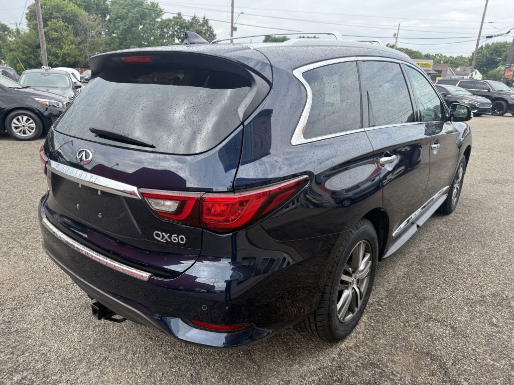 Used 2020 INFINITI QX60 Luxe w/ Essential Package image 3