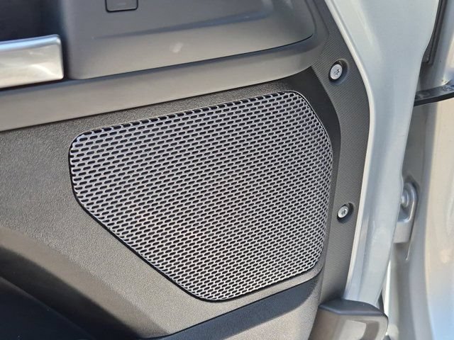 Used 2023 Land Rover Defender 110 AWD/4WD image 16