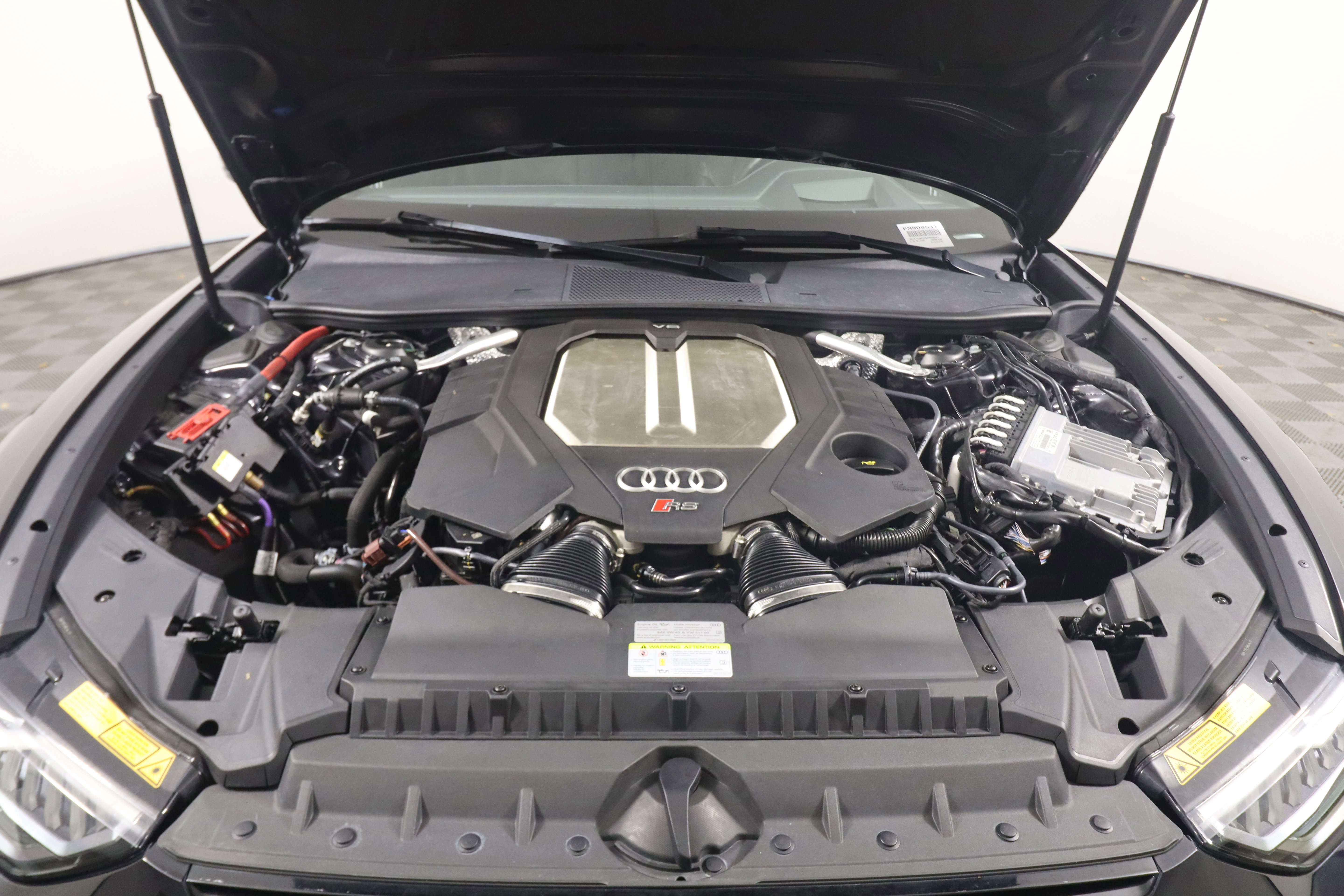 Used 2021 Audi RS 6 w/ Carbon Optic Package AWD/4WD image 20