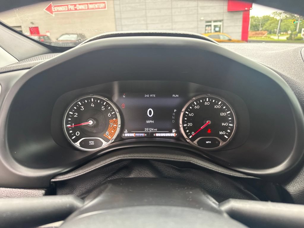 Used 2020 Jeep Renegade Limited w/ UConnect 8.4 Nav Group AWD/4WD image 41
