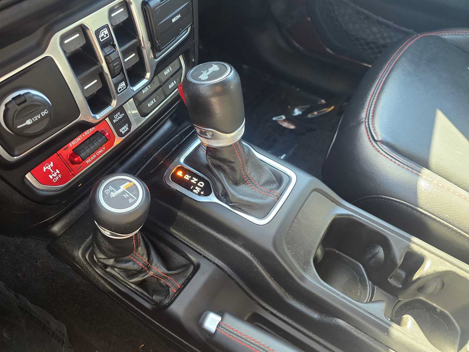 Used 2021 Jeep Wrangler Unlimited Rubicon AWD/4WD image 31