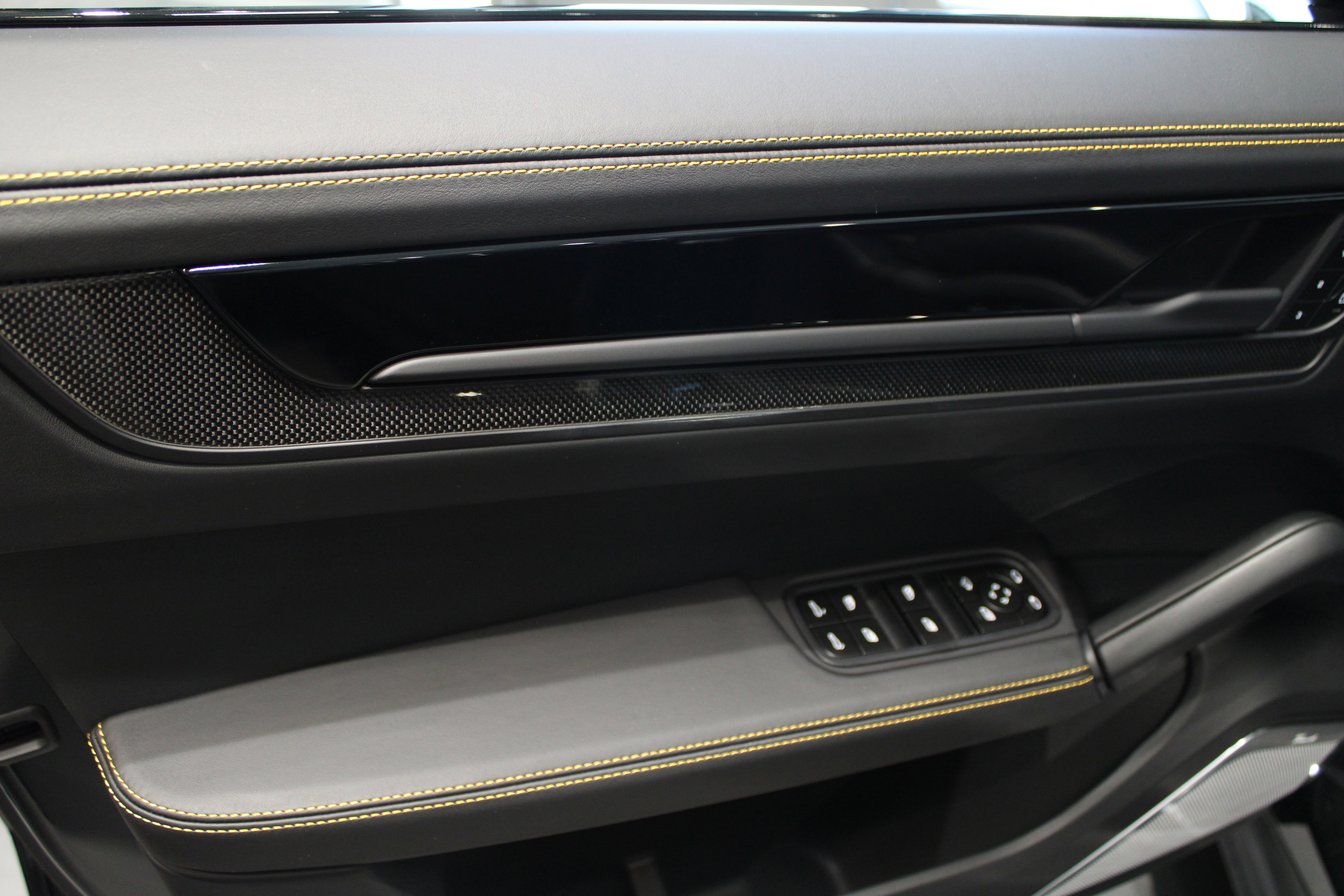 New 2025 Porsche Cayenne Turbo GT image 29