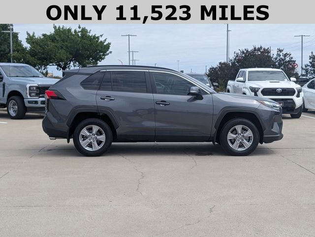 Used 2025 Toyota RAV4 XLE w/ Convenience Package FWD image 4