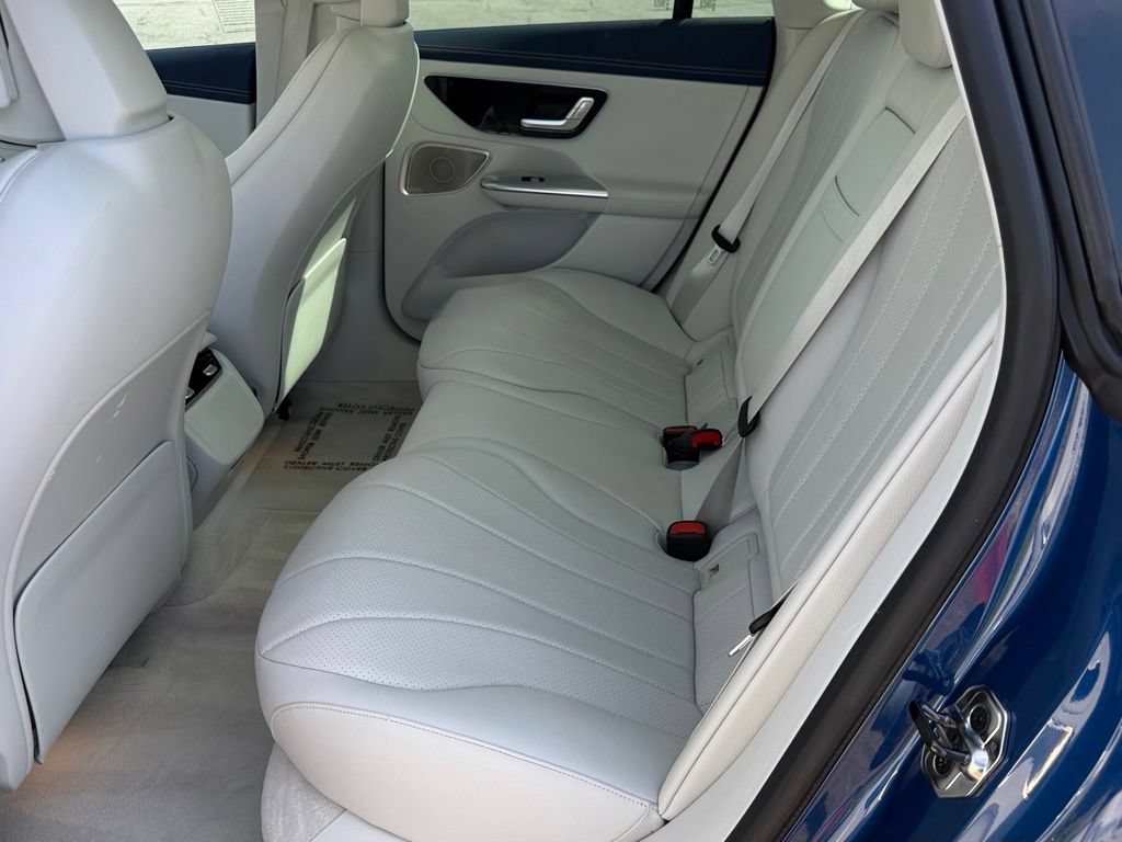 Used 2023 Mercedes-Benz EQE 350+ Sedan image 31