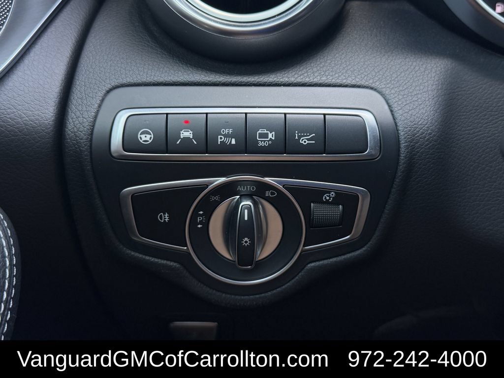 Used 2019 Mercedes-Benz GLC 300 4MATIC image 25