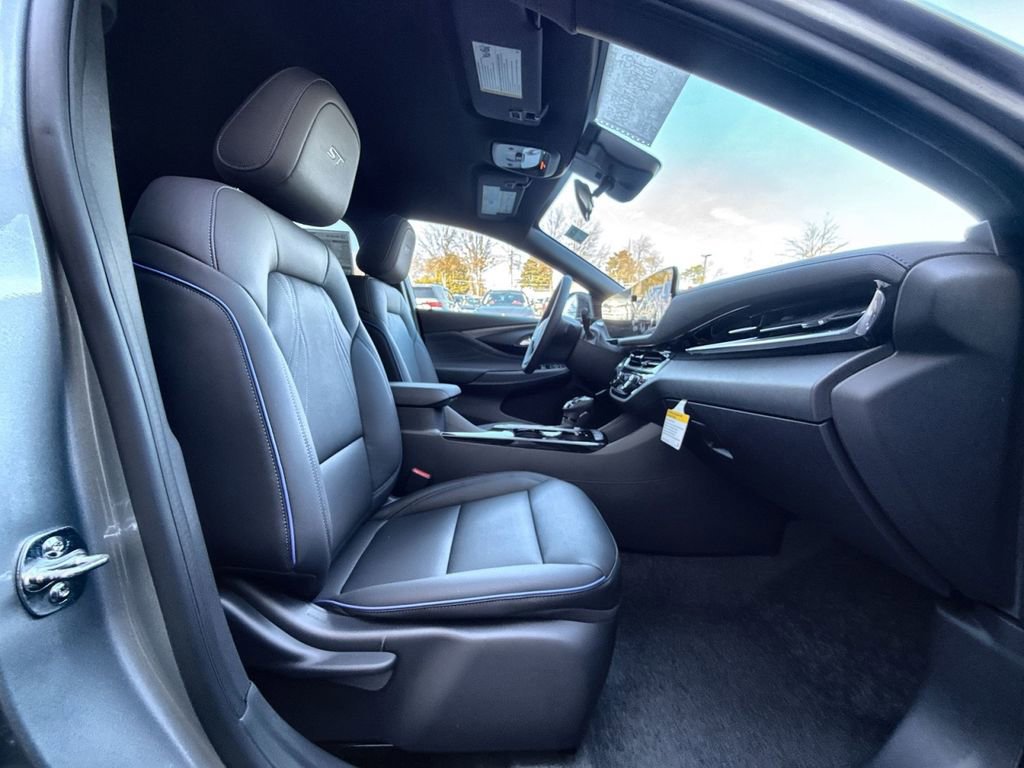 New 2026 Buick Envista Sport Touring w/ Convenience I Package FWD image 25