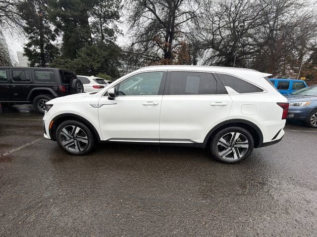 Used 2023 Kia Sorento SX Prestige w/ Panoramic Sunroof Package image 4