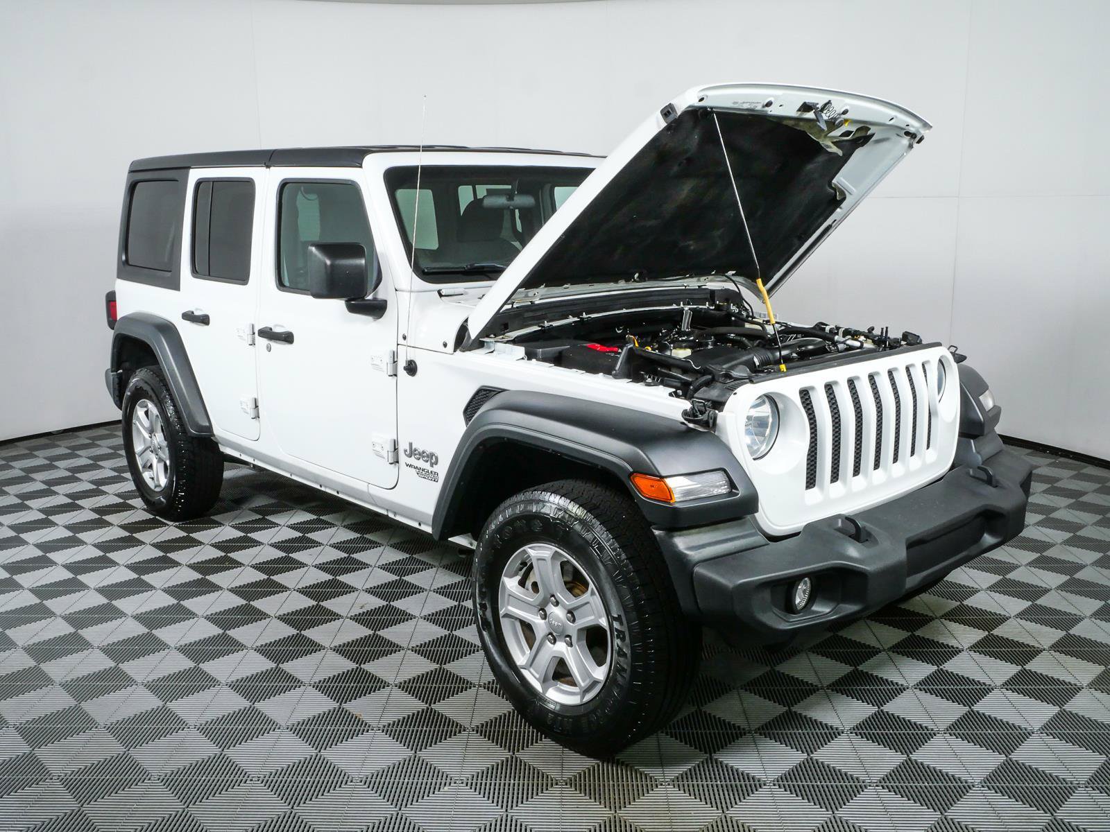 Used 2021 Jeep Wrangler Unlimited Sport AWD/4WD image 32