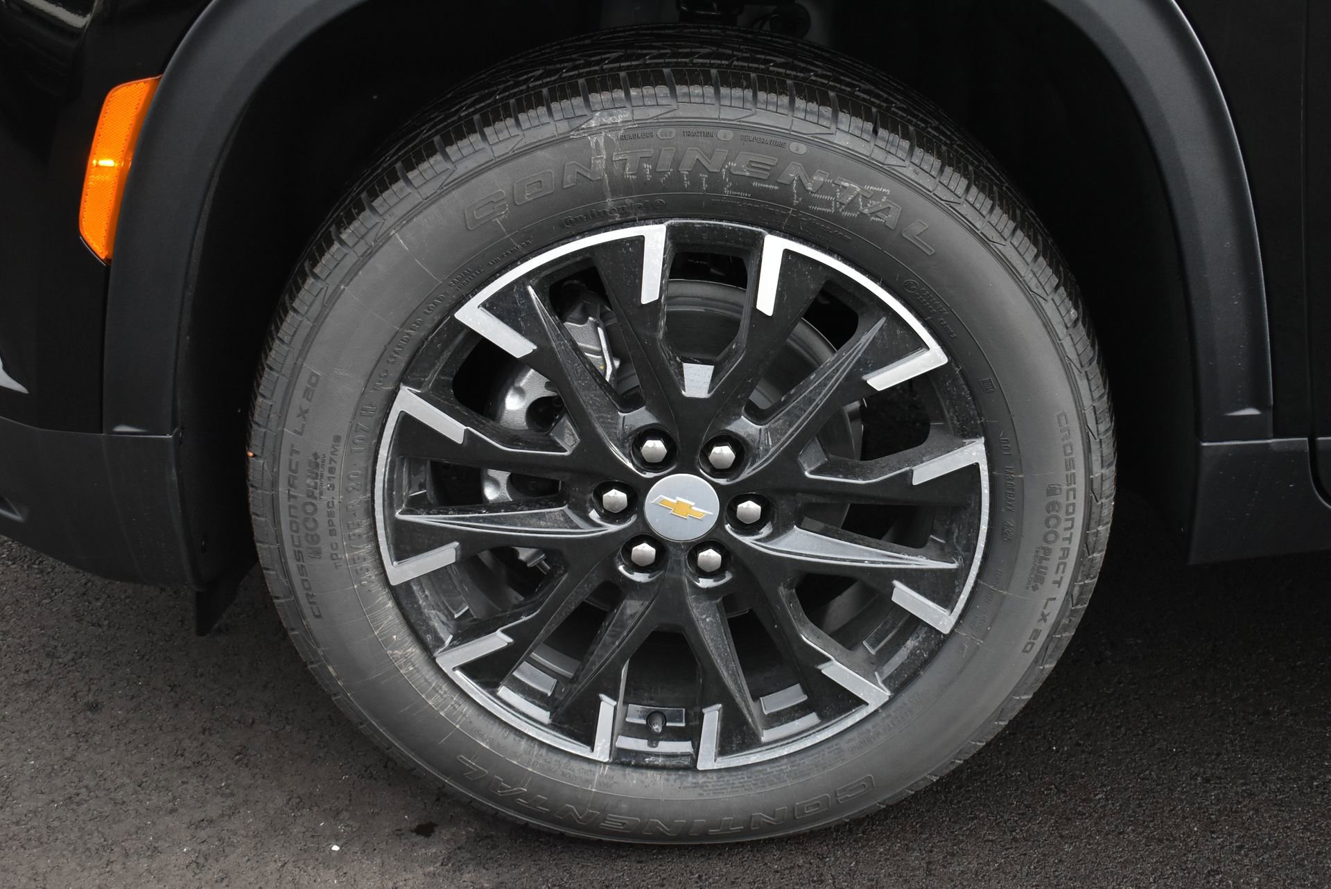 New 2026 Chevrolet Traverse LT w/ Sun and Wheel Package image 11