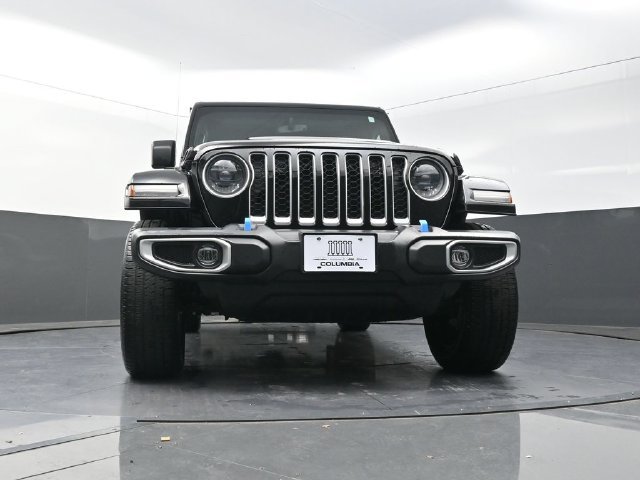 Used 2023 Jeep Wrangler Unlimited Sahara w/ Cold Weather Group AWD/4WD image 20