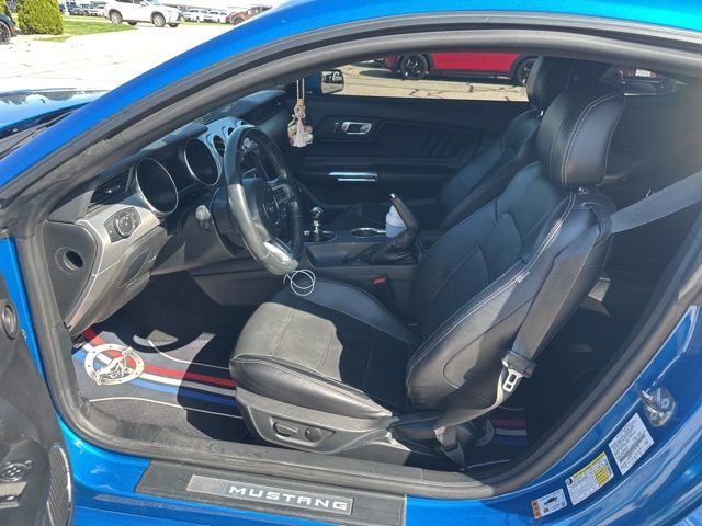 Used 2020 Ford Mustang GT Premium RWD image 13