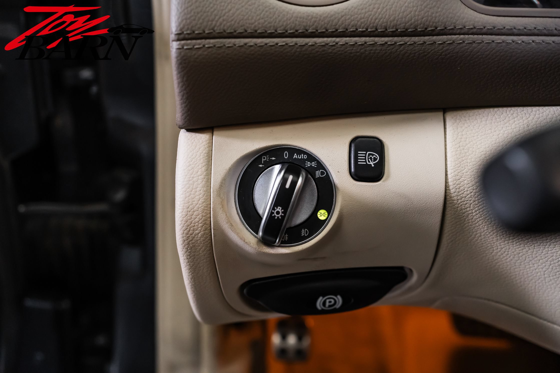 Used 2008 Mercedes-Benz SL 550 image 32