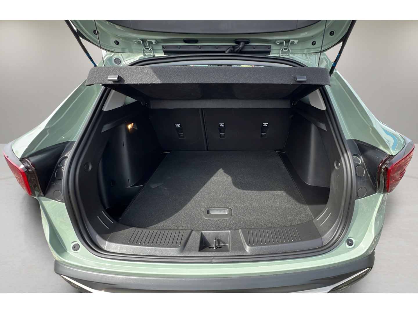 Certified 2025 Chevrolet Trax ACTIV w/ Sunroof Package FWD image 30