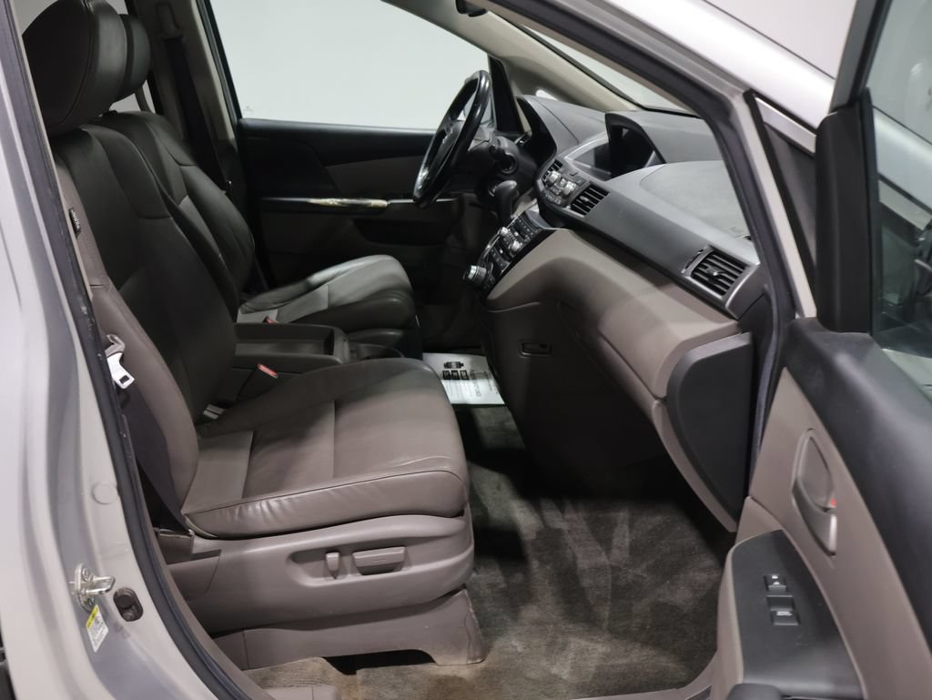 Used 2012 Honda Odyssey Touring image 18