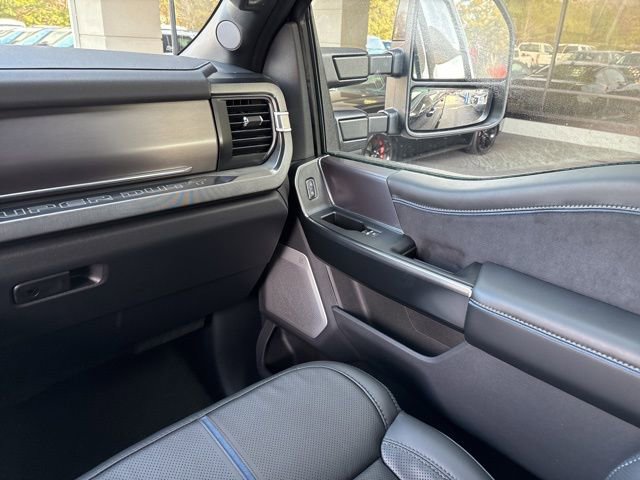 New 2026 Ford F350 Platinum w/ FX4 Off-Road Package image 17