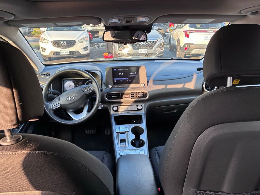 Used 2022 Hyundai Kona SEL w/ Convenience Package image 18