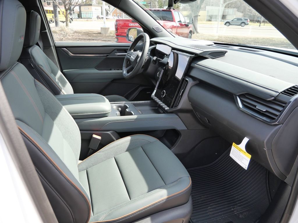 New 2026 GMC Acadia AT4 w/ Luxury Package image 22