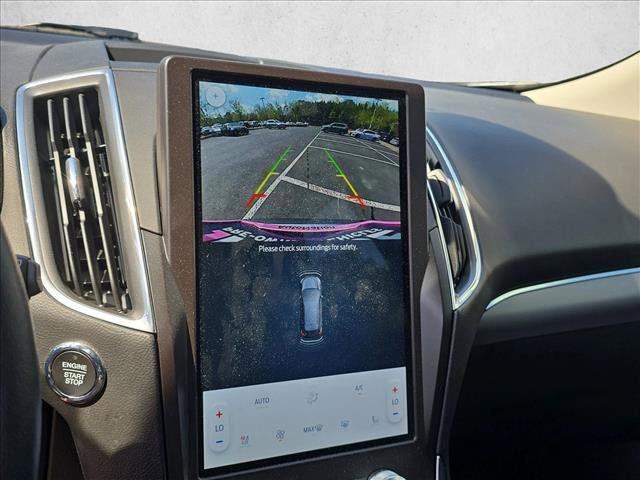 Used 2021 Ford Edge Titanium FWD image 13