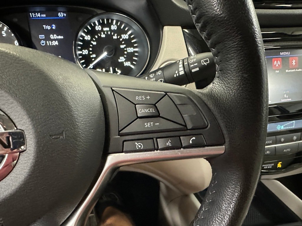 Used 2021 Nissan Rogue Sport SV FWD image 11