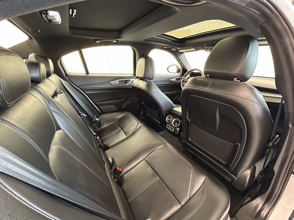 New 2025 Alfa Romeo Giulia w/ Driving Assist Package image 18